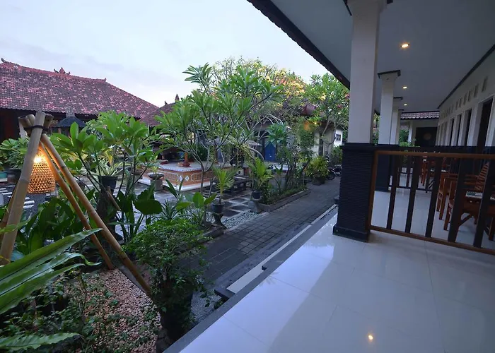 Santhi House Kuta *