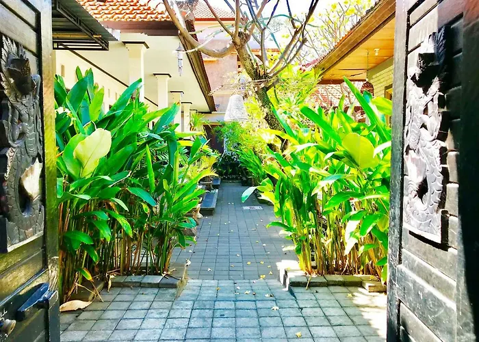 Santhi House Kuta *